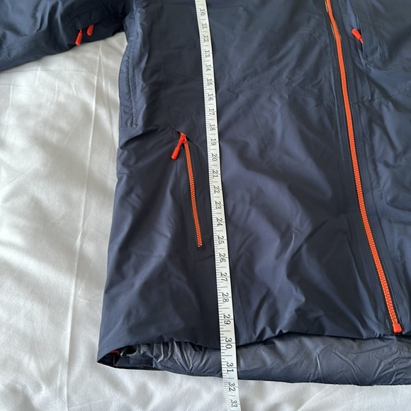 L.L.Bean Men’s Waterproof Ultra Light down jacket - Picture 10 of 12